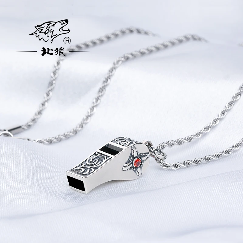 1pc New Arrival 925 PURE sliver couples Whistle for Hiking Camping Sports Games Emergency Survival with chain Christmas gifts
1pc New Arrival 925 PURE sliver couples Whistle for Hiking Camping Sports Games Emergency Survival with chain Christmas gifts