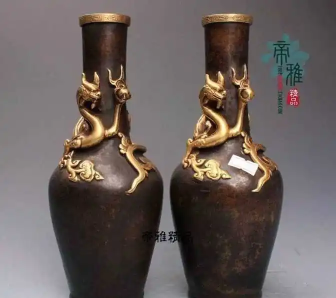 China Bronze Copper 24K Gold Gild Dragon God Hold Bead Folk Pot Bottle Vase Pair 
China Bronze Copper 24K Gold Gild Dragon God Hold Bead Folk Pot Bottle Vase Pair