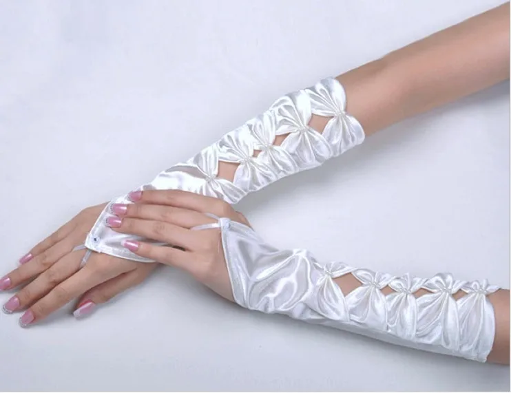 Long white fingerless flower girl kid children party dancing performance sweat gloves with bowknot wholesale
Long white fingerless flower girl kid children party dancing performance sweat gloves with bowknot wholesale