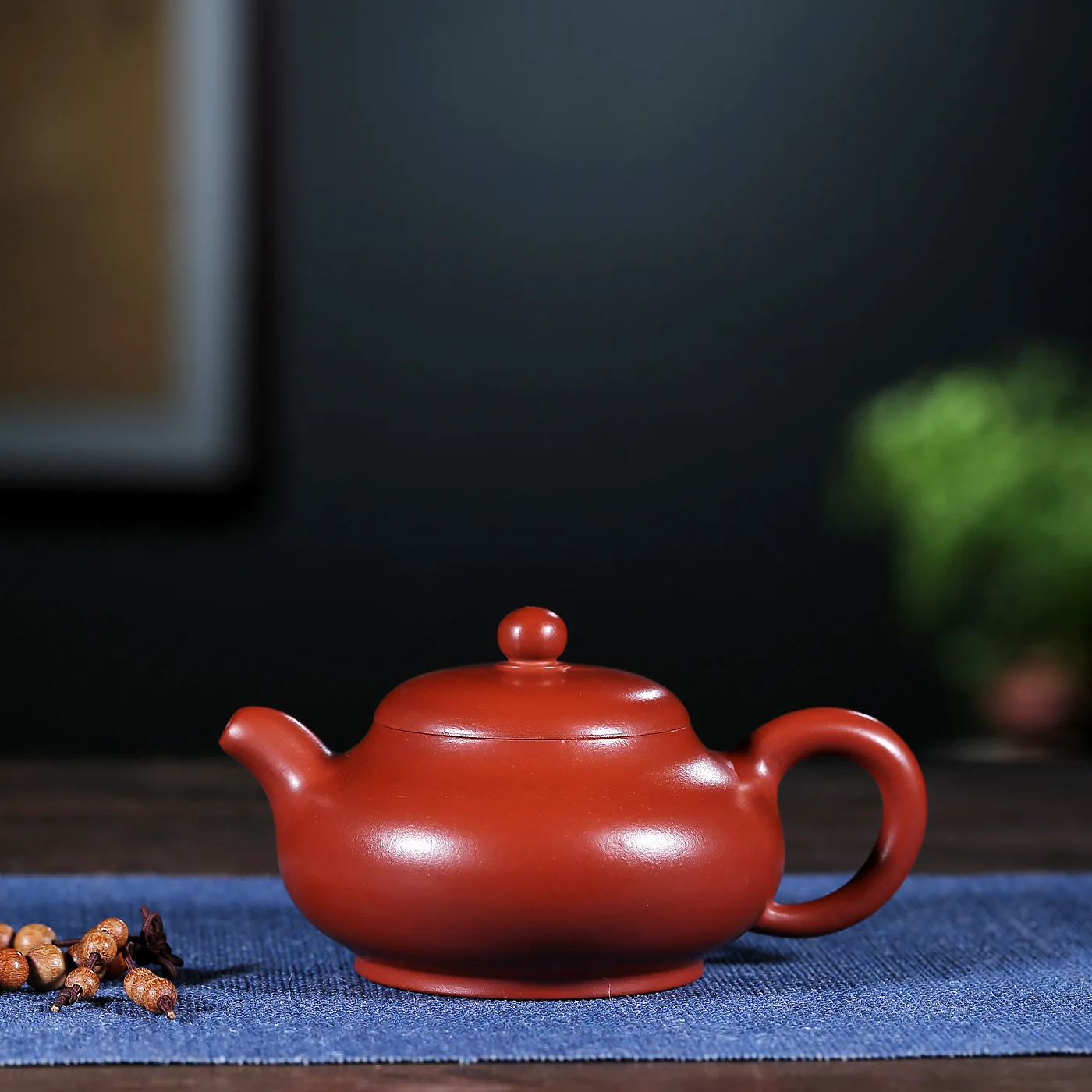 Teapot Bright Red Robe Zhu Mud Ice Clear Jade Milk Pot Kungfu Online Travel Tea Set Gift Infusion Of Tea Kettle Wholesale
Teapot Bright Red Robe Zhu Mud Ice Clear Jade Milk Pot Kungfu Online Travel Tea Set Gift Infusion Of Tea Kettle Wholesale