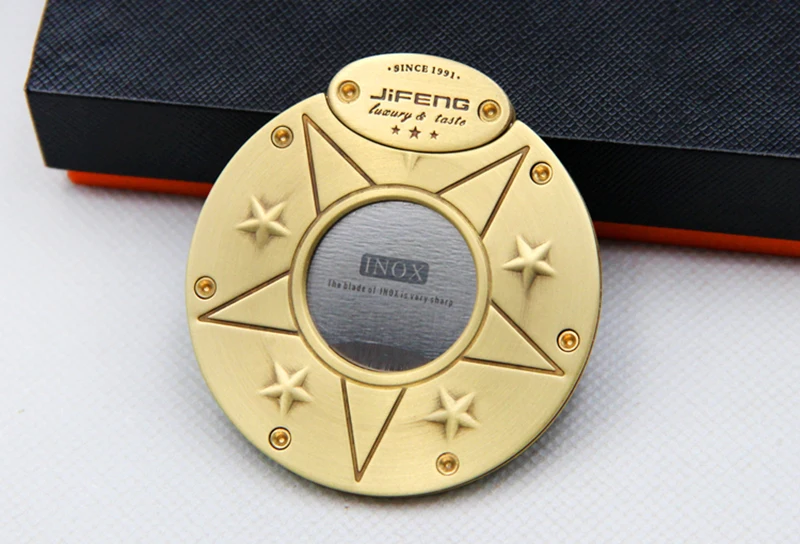 JIFENG Fashion cigar scissors round personality stainless steel cigar cutter scissors set cigar accessories
JIFENG Fashion cigar scissors round personality stainless steel cigar cutter scissors set cigar accessories