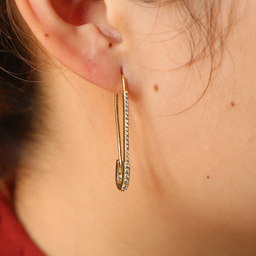 simple gold color jewelry unique safety pin design clip minimalist paperclip cubic zirconia women earring
simple gold color jewelry unique safety pin design clip minimalist paperclip cubic zirconia women earring