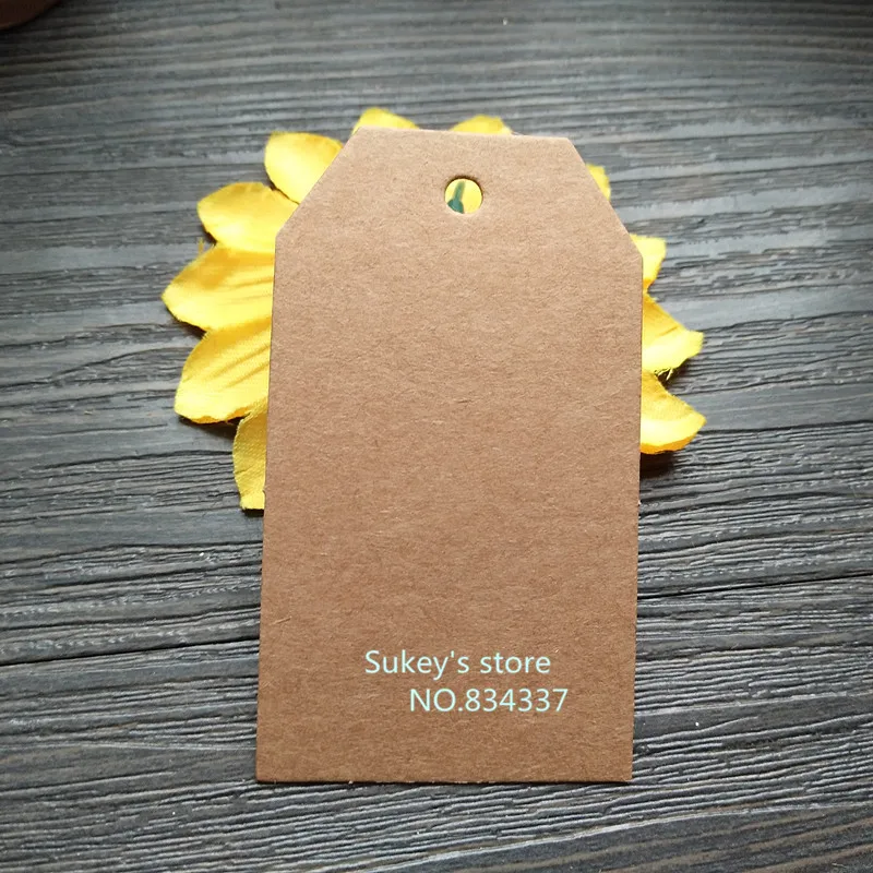 100pcs/lot 3colors small tags 4x7cm Kraft paper Blank Hang tag Retro Gift Hang tag Clothing label
100pcs/lot 3colors small tags 4x7cm Kraft paper Blank Hang tag Retro Gift Hang tag Clothing label