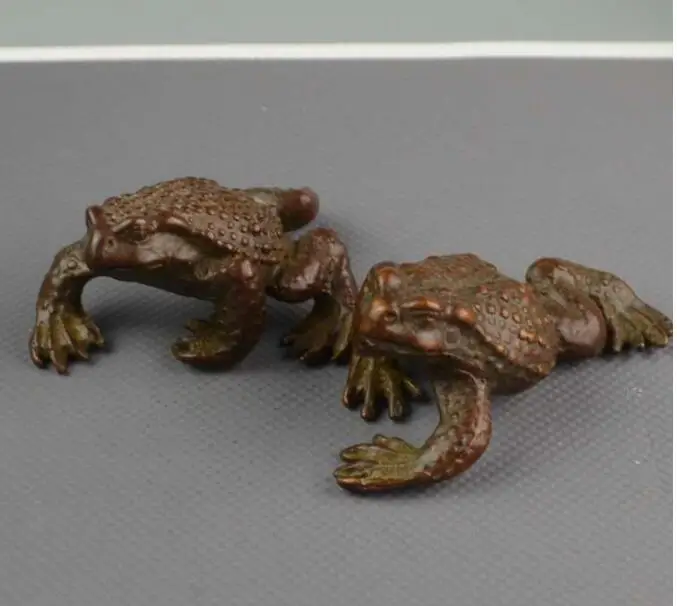 Pure red copper, solid, toad pair, tea ceremony ornament, handicraft collection. 
Pure red copper, solid, toad pair, tea ceremony ornament, handicraft collection.