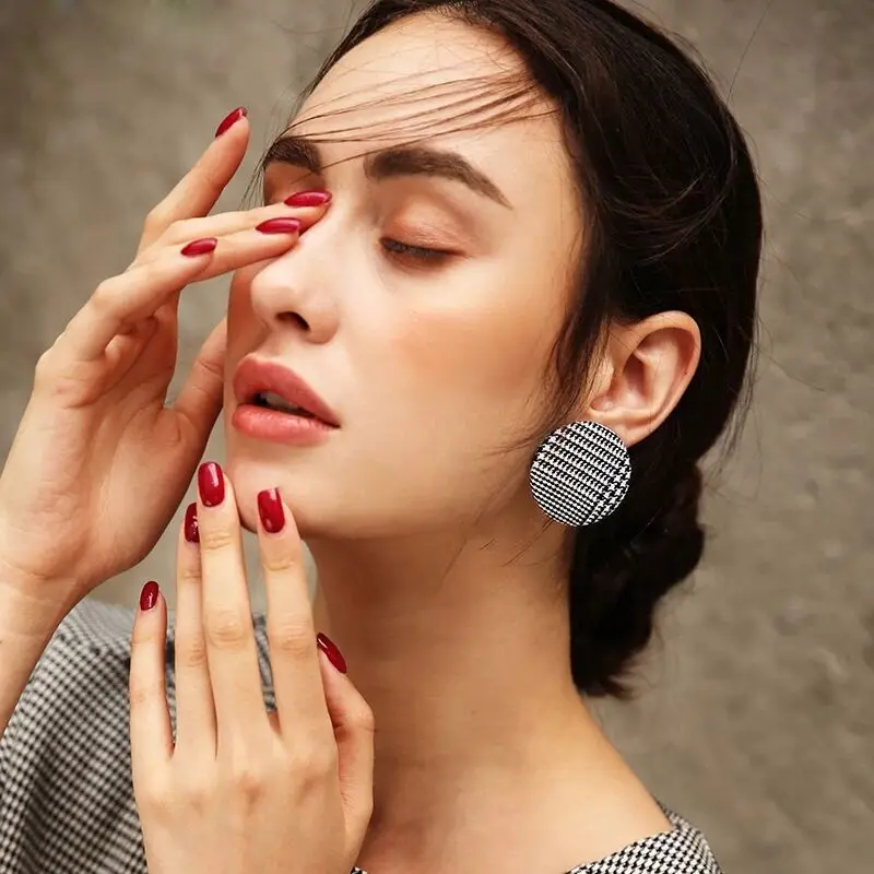 GEREIT Vintage Handmade Houndstooth Plaid Grid Circle Clip Earrings Korean Big Button Statement Earrings For Women Boho Jewelry
GEREIT Vintage Handmade Houndstooth Plaid Grid Circle Clip Earrings Korean Big Button Statement Earrings For Women Boho Jewelry
