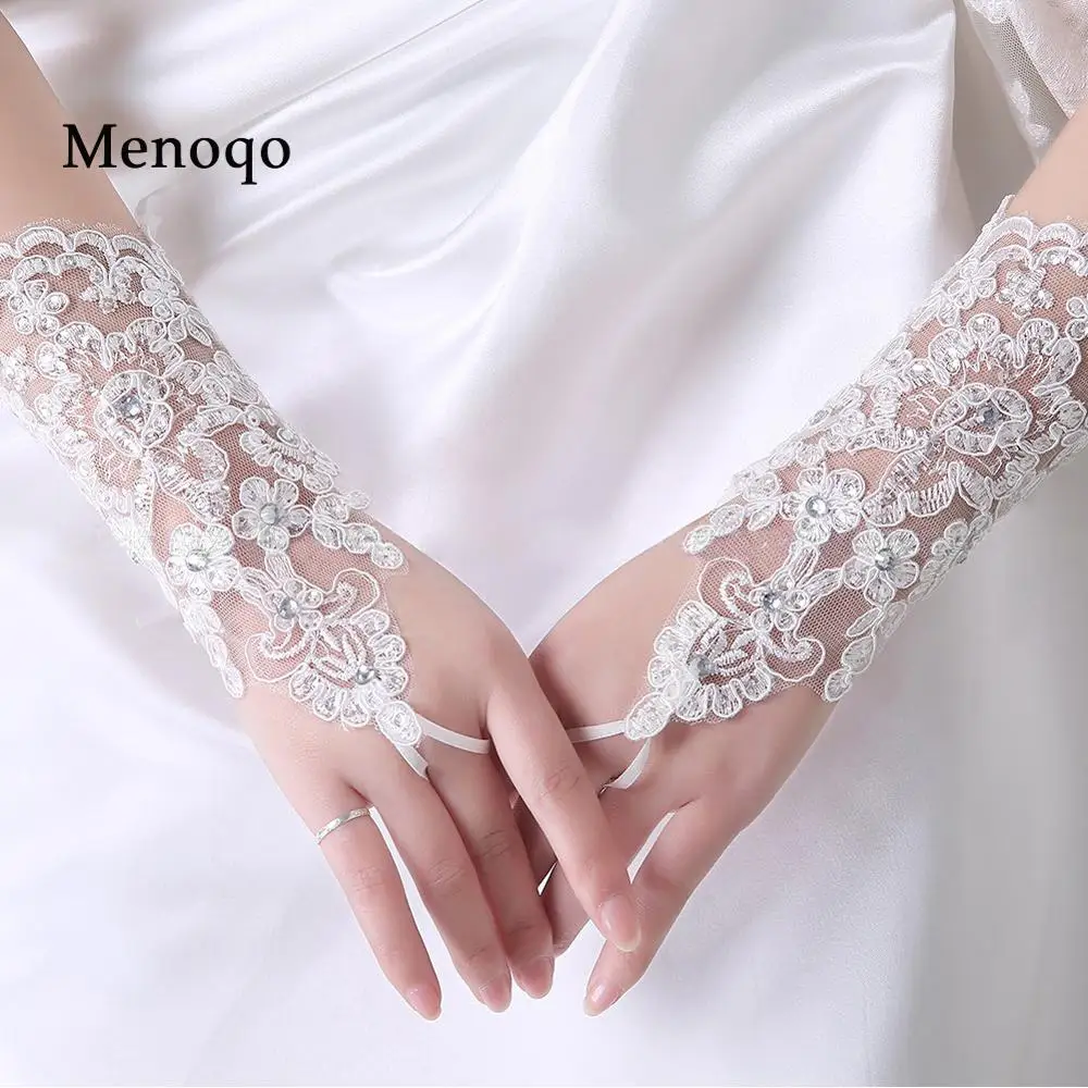 Фото Menoqo В наличии Свадебные перчатки без Пальцев белые свадебные аксессуары