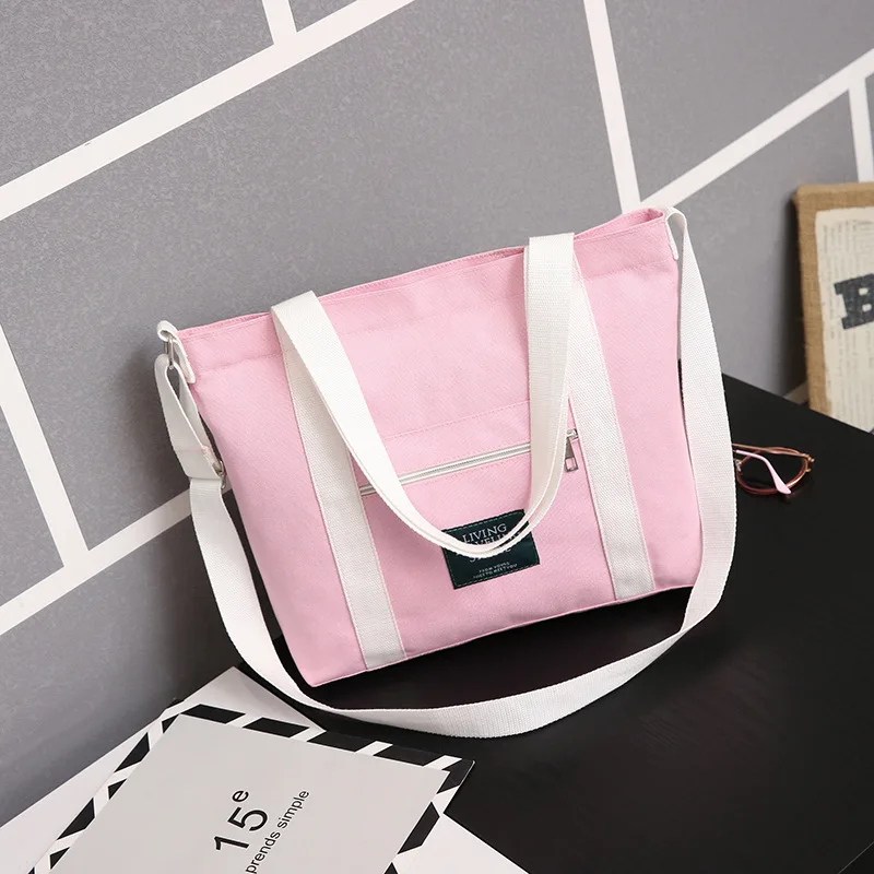 2019 latest canvas shoulder casual large capacity high quality personality portable fashion casual trend Messenger bag
2019 latest canvas shoulder casual large capacity high quality personality portable fashion casual trend Messenger bag