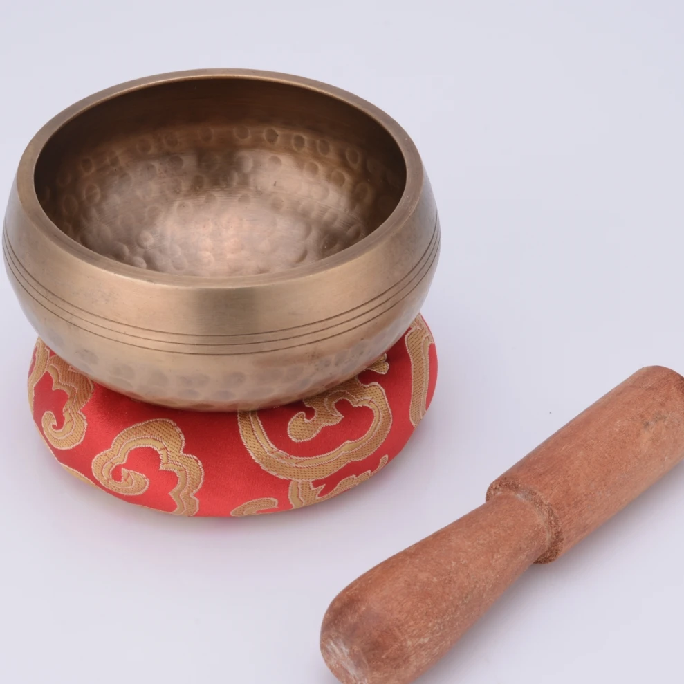 Nepal Pure copper handmade Buddha sound bowls instrument yoga practice ornaments home Nepal musical instruments
Nepal Pure copper handmade Buddha sound bowls instrument yoga practice ornaments home Nepal musical instruments