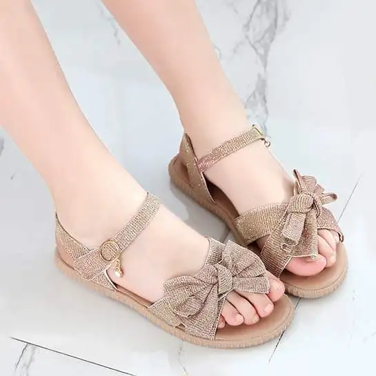 Kalupao Children Shoes Lovely Shining toddler girls sandals 2019 Bow Fashion Buckle Girl Sandals Magic Anti-skid Beach Shoes
Kalupao Children Shoes Lovely Shining toddler girls sandals 2019 Bow Fashion Buckle Girl Sandals Magic Anti-skid Beach Shoes