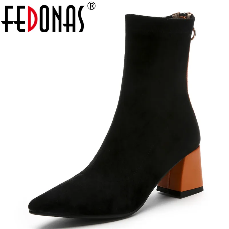 FEDONAS 2020 Women Autumn Winter Warm Flock Ankle Boots Pointed Toe High Heels Short Boots Back Zipper Party Basic Shoes Woman
FEDONAS 2020 Women Autumn Winter Warm Flock Ankle Boots Pointed Toe High Heels Short Boots Back Zipper Party Basic Shoes Woman