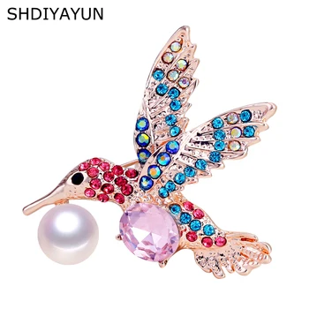 SHDIYAYUN 2019 New High Guality Pearl Brooch Rinestone Bird Brooch For Women Brooch Pins Natural Freshwater Pearl Jewelry Gift
SHDIYAYUN 2019 New High Guality Pearl Brooch Rinestone Bird Brooch For Women Brooch Pins Natural Freshwater Pearl Jewelry Gift