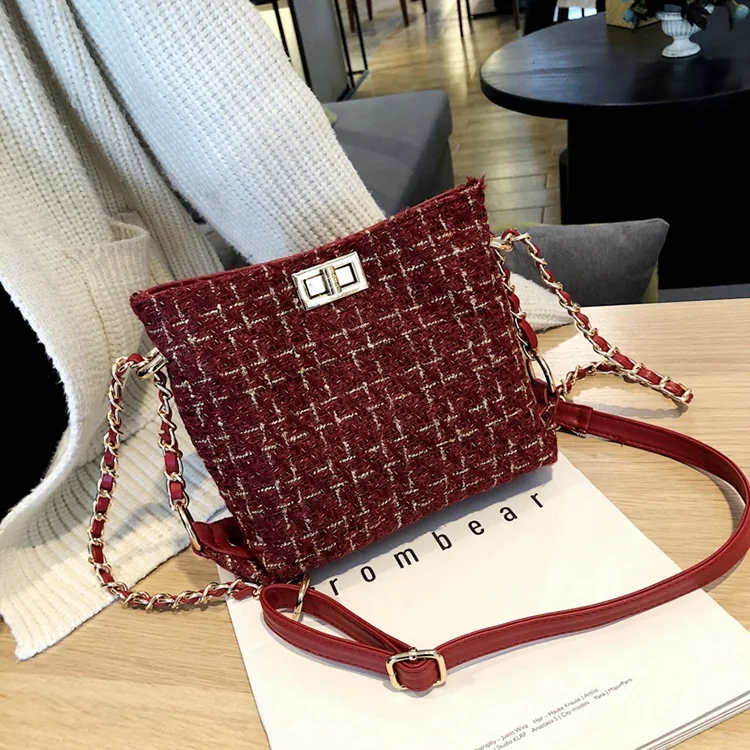 Free shipping, 2019 new women handbags, leisure Korean version shoulder bag, fashion woman messenger bag, trend bucket bag.
Free shipping, 2019 new women handbags, leisure Korean version shoulder bag, fashion woman messenger bag, trend bucket bag.