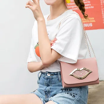 Covered Lip Messenger Bag Women Fashion Lady Shoulders Small Cover Transparent Package Messenger Bag bolsas
Covered Lip Messenger Bag Women Fashion Lady Shoulders Small Cover Transparent Package Messenger Bag bolsas