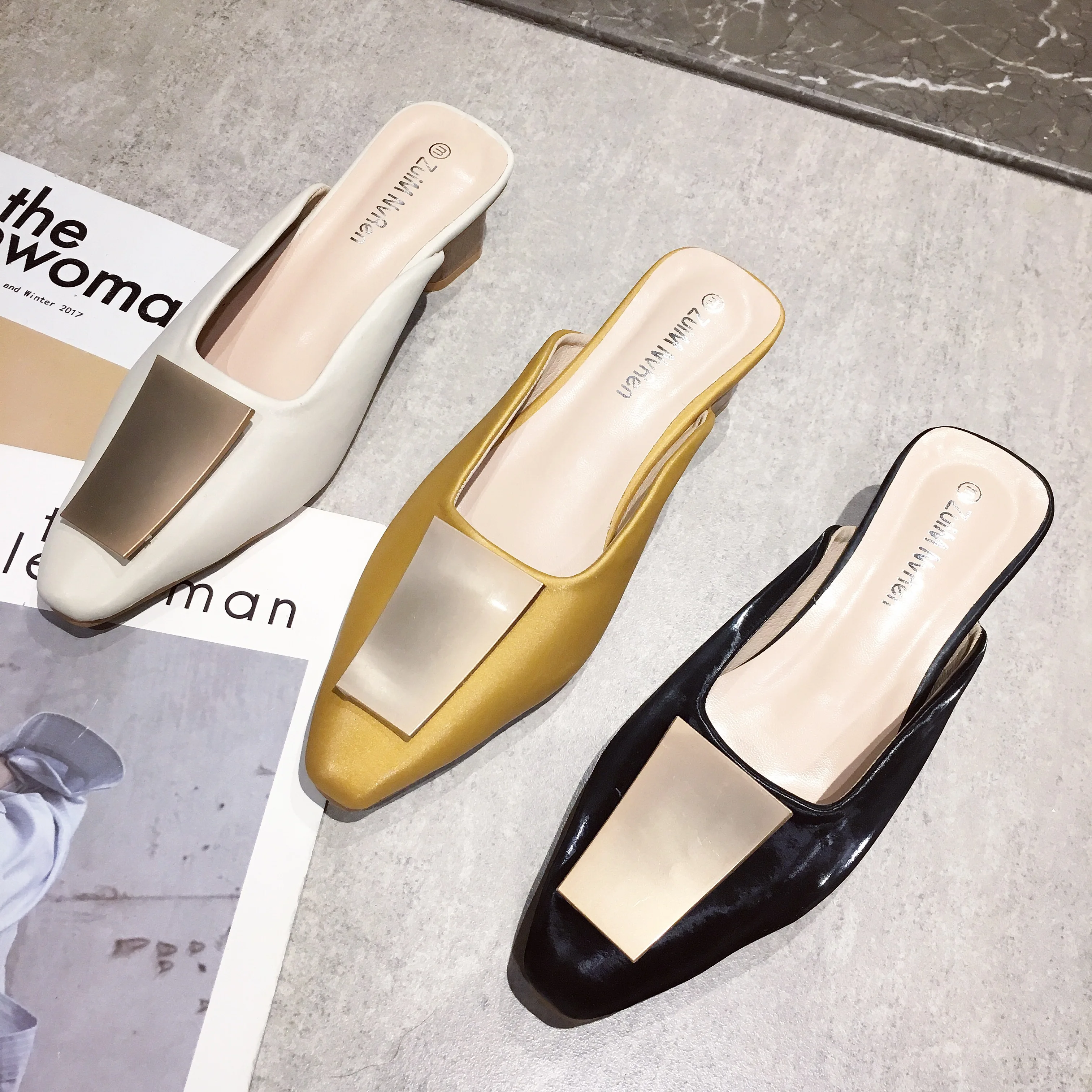 2019 pointy close toe woman slippers casual shallow metal decoration mules slides summer anti-skid thick heels ladies flip flops
2019 pointy close toe woman slippers casual shallow metal decoration mules slides summer anti-skid thick heels ladies flip flops