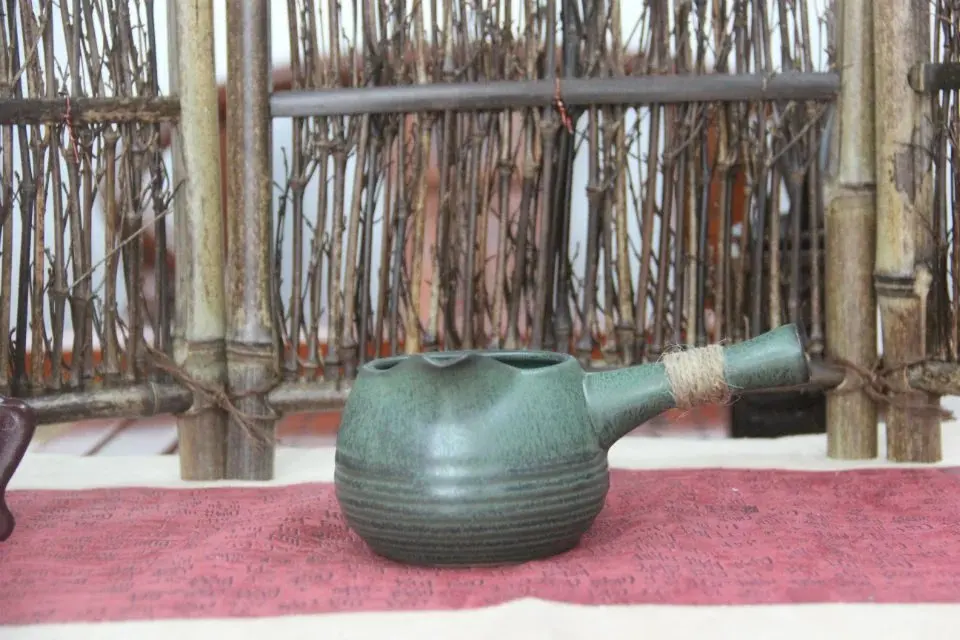 Cha Hai Rough pottery Side to side Fair cup Retro ceramics Sub-tea puer Tea sea Kiln change Tea set Falling green models
Cha Hai Rough pottery Side to side Fair cup Retro ceramics Sub-tea puer Tea sea Kiln change Tea set Falling green models