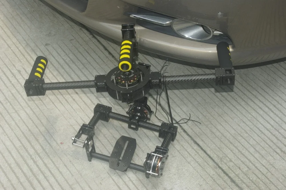 3 Axis Brushless Gimbal Carbon Handle Camera Stabilized Mount ,Run Movie video
3 Axis Brushless Gimbal Carbon Handle Camera Stabilized Mount ,Run Movie video