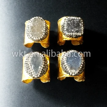 R196 Exclusive! Women fashion druzy rings with rhinestone CZ paved Sparkly tiny druzy at gate rings natural raw stone druzy ring
R196 Exclusive! Women fashion druzy rings with rhinestone CZ paved Sparkly tiny druzy at gate rings natural raw stone druzy ring