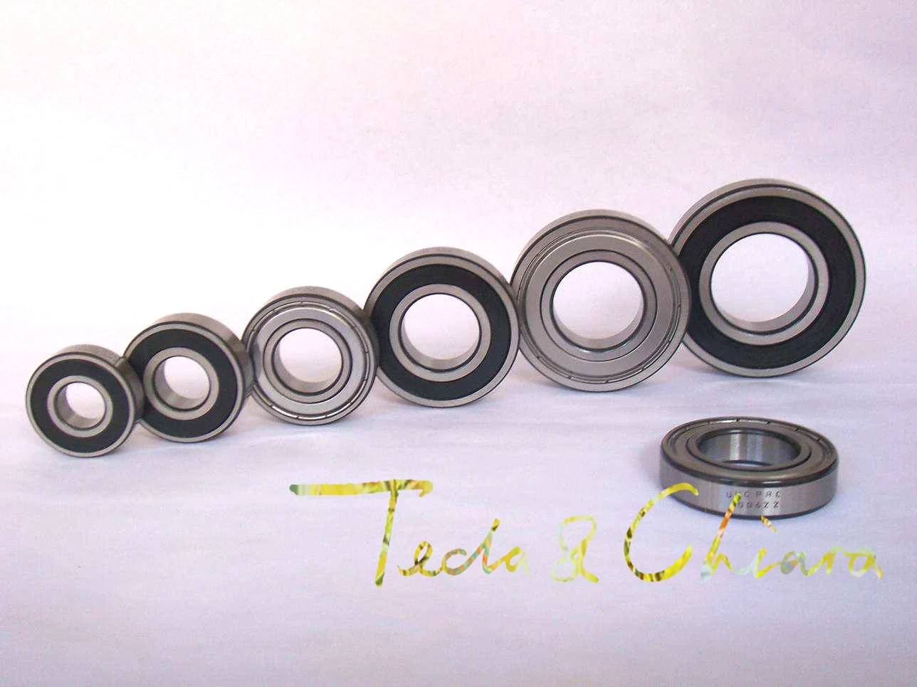 

10Pcs R3 R3ZZ R3RS R3-2Z R3Z R3-2RS ZZ RS RZ 2RZ Deep Groove Ball Bearings 4.762 x 12.7 x 4.98mm 3/16" x 1/2" x 0.196"