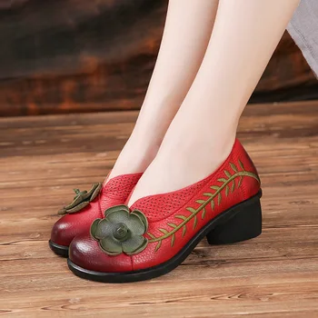 RUSHIMAN 2018 the new national style women's leather shoes in the fall.size 35-40
RUSHIMAN 2018 the new national style women's leather shoes in the fall.size 35-40