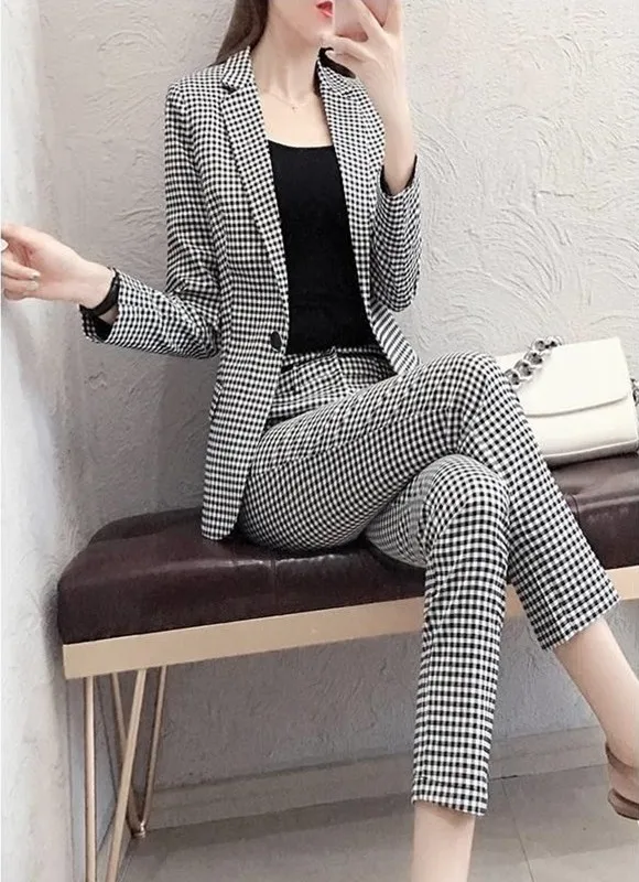 2019 autumn women's fashion large size lattice Blazer+pants two-piece sets female OL plus size jacket tops with pants suits
2019 autumn women's fashion large size lattice Blazer+pants two-piece sets female OL plus size jacket tops with pants suits