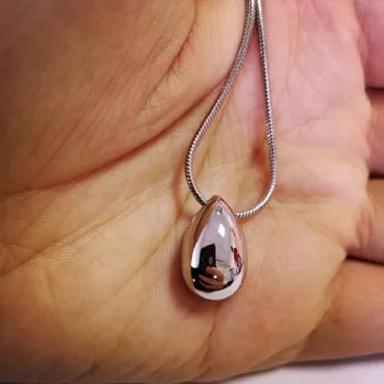 IJD8396 Lovely Tiny Teardrop Cremation Urn Jewelry Necklace Pendant Ashes Memorial Remembrance Urns for Women/Girl
IJD8396 Lovely Tiny Teardrop Cremation Urn Jewelry Necklace Pendant Ashes Memorial Remembrance Urns for Women/Girl