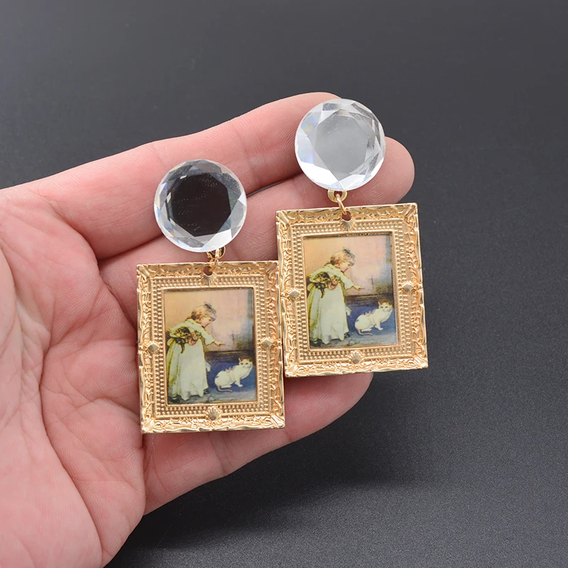New Design Luxury Geometric Square Dangle Earrings for Women Wedding Party Statement Drop Earings Baroque Retro Style Square
New Design Luxury Geometric Square Dangle Earrings for Women Wedding Party Statement Drop Earings Baroque Retro Style Square