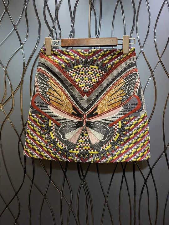2019 summer new women's heavy wear embroidery butterfly pattern decoration set a short skirt 508
2019 summer new women's heavy wear embroidery butterfly pattern decoration set a short skirt 508