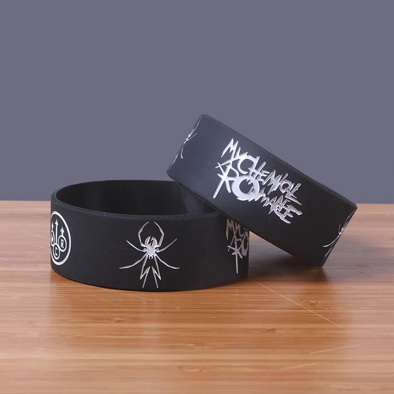 1 pic Punk Rock My Chemical Romance Silicone Wristband Show Your Support Rubber Power Men Bracelet Spider Punk Rock Band Music
1 pic Punk Rock My Chemical Romance Silicone Wristband Show Your Support Rubber Power Men Bracelet Spider Punk Rock Band Music