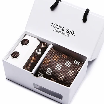 Fashion Men`s Tie 100% Brown plaid Novelty Silk Necktie Hanky Cufflink Set For Men`s Wedding Party Groom Business box gift.
Fashion Men`s Tie 100% Brown plaid Novelty Silk Necktie Hanky Cufflink Set For Men`s Wedding Party Groom Business box gift.