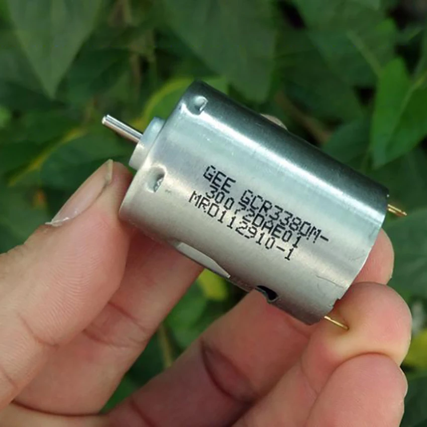 1PC Strong magnetic high torque high power micro motors 380 motor DC12V for DIY ship model car model toy motor Small machine
1PC Strong magnetic high torque high power micro motors 380 motor DC12V for DIY ship model car model toy motor Small machine
