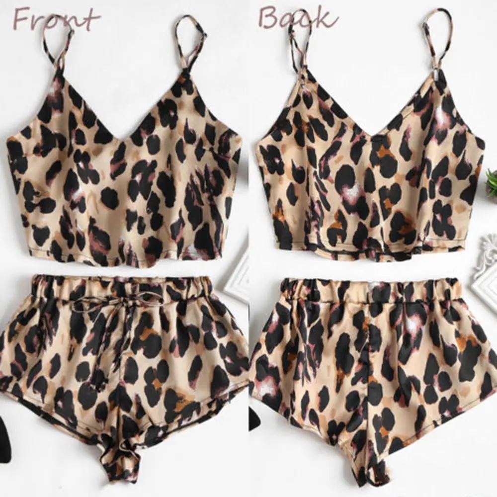 Sexy Summer Pajamas Sleepwear Women Sleeveless Spaghetti Strap Nightwear Leopard Print Satin Top Shorts Pajamas Sets
Sexy Summer Pajamas Sleepwear Women Sleeveless Spaghetti Strap Nightwear Leopard Print Satin Top Shorts Pajamas Sets