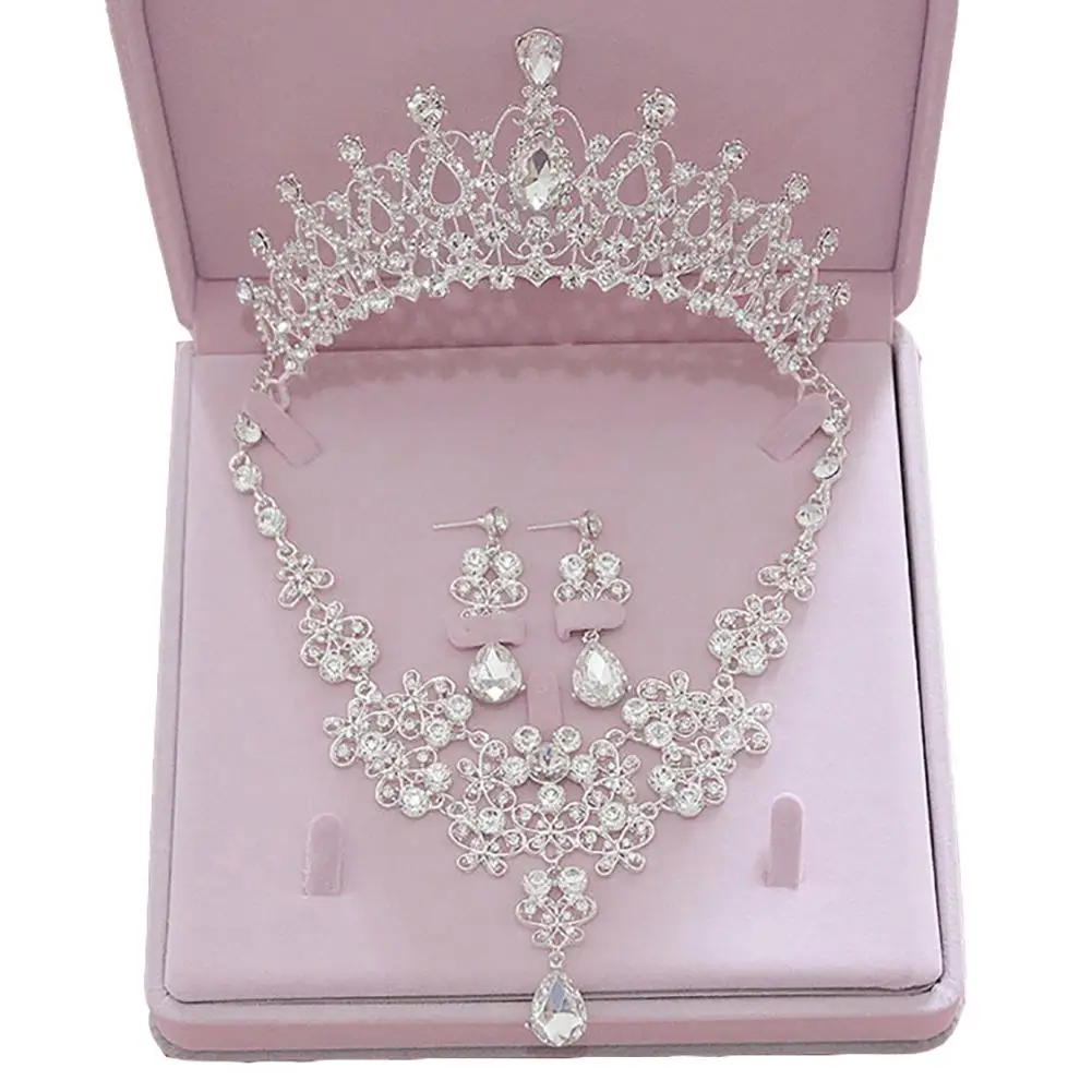 Chic Hollow Flower Wedding Bridal Jewelry Set Tiara Crown Drop Earring Necklace juwelen sets for women Fashion
Chic Hollow Flower Wedding Bridal Jewelry Set Tiara Crown Drop Earring Necklace juwelen sets for women Fashion