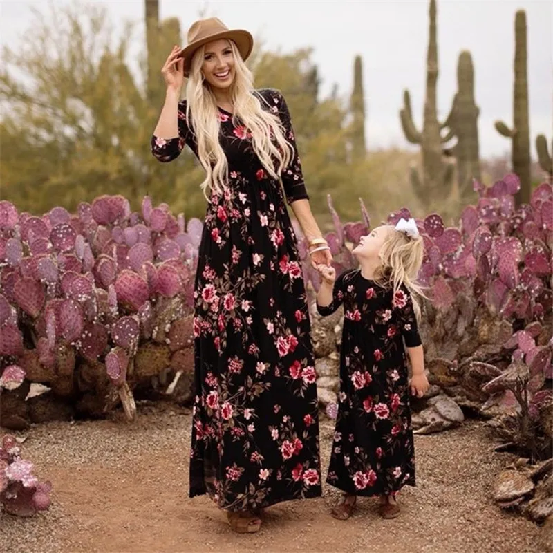 Family Matching Outifts Spring Mother and Daughter Floral Dress Women Girls Flower Dresses Vestidos Mother Daughter Dress H0361
Family Matching Outifts Spring Mother and Daughter Floral Dress Women Girls Flower Dresses Vestidos Mother Daughter Dress H0361