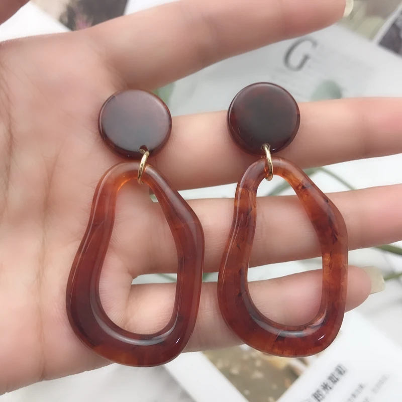 Cold Style Acrylic Earrings Retro Beautiful Geometric Drop Earrings for Girl Women Accessories Fashion Jewelry
Cold Style Acrylic Earrings Retro Beautiful Geometric Drop Earrings for Girl Women Accessories Fashion Jewelry
