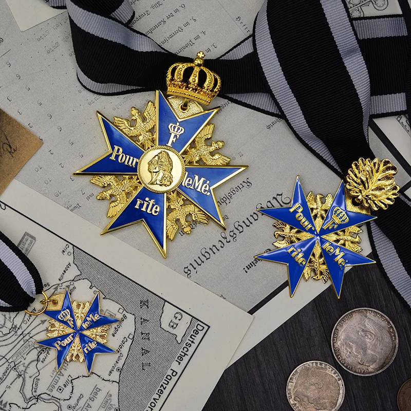 Frederick European Crown Inlay Diamond Oak Leaf Ribbon Big Blue Merit Medal Brave Medal Pin Collection Crafts WW2
Frederick European Crown Inlay Diamond Oak Leaf Ribbon Big Blue Merit Medal Brave Medal Pin Collection Crafts WW2