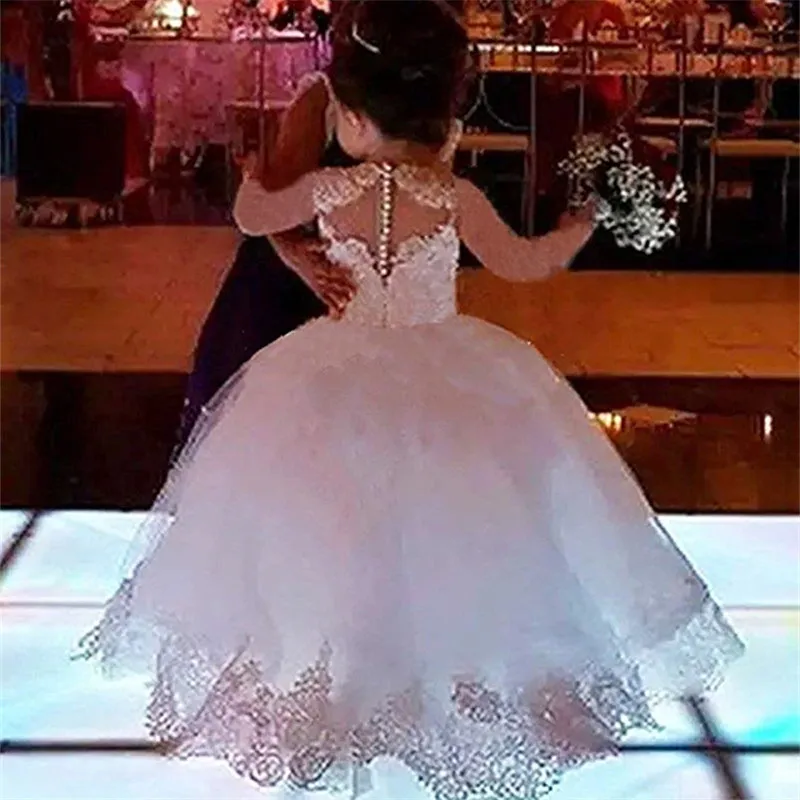 Long Sleeve Ball Gown Princess Flower Girls Dresses Appliques with Beaded Stunning Cute Girls First Communion Dress White
Long Sleeve Ball Gown Princess Flower Girls Dresses Appliques with Beaded Stunning Cute Girls First Communion Dress White