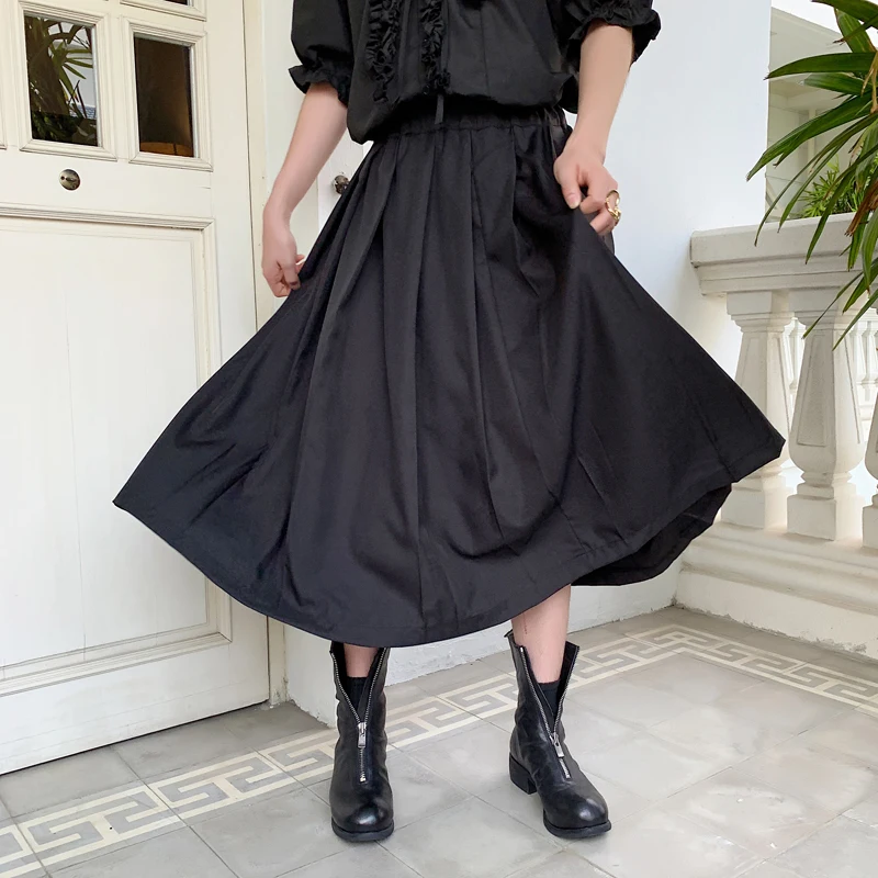 Men Japan Style Loose Casual Skirt Pleated Skirt Pants Male Women Streetwear Hip Hop Gothic Kimono Lovers Pant Stage Clothes
Men Japan Style Loose Casual Skirt Pleated Skirt Pants Male Women Streetwear Hip Hop Gothic Kimono Lovers Pant Stage Clothes