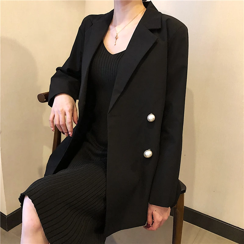 Brief Black Big Buttons Women Blazer Autumn Vintage Pockets Female Suits Jacket Casual Loose Blazer Femme 2018 Good Quality
Brief Black Big Buttons Women Blazer Autumn Vintage Pockets Female Suits Jacket Casual Loose Blazer Femme 2018 Good Quality