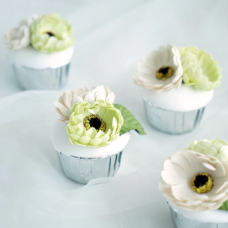 Beautiful little cake Simulation model props Creative birthday present Small fresh home soft decoration
Beautiful little cake Simulation model props Creative birthday present Small fresh home soft decoration