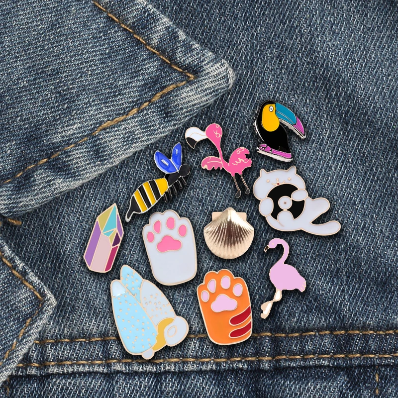 Metal brooch Animal pin bird cat shell dog claw pencil Enamel pins Cute Lapel Button Kawaii badge Brooches jewelry Accessories
Metal brooch Animal pin bird cat shell dog claw pencil Enamel pins Cute Lapel Button Kawaii badge Brooches jewelry Accessories