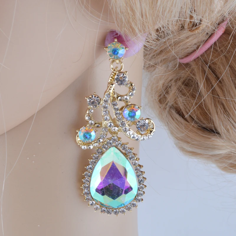 AB rhinestone Shinning Women earrings bridal wedding party dress dangle earring silver color
AB rhinestone Shinning Women earrings bridal wedding party dress dangle earring silver color