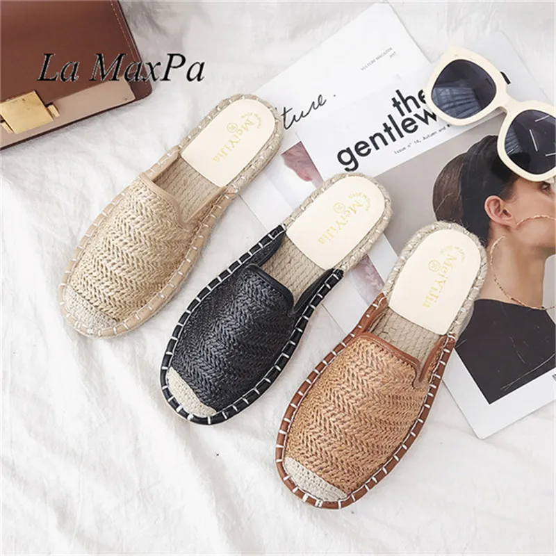 Shoes Women Flat Slippers Summer Cool Slides Mesh Straw Weave Slides Outside Slippers Beach Flip Flop Breathable Hollow Sandals
Shoes Women Flat Slippers Summer Cool Slides Mesh Straw Weave Slides Outside Slippers Beach Flip Flop Breathable Hollow Sandals