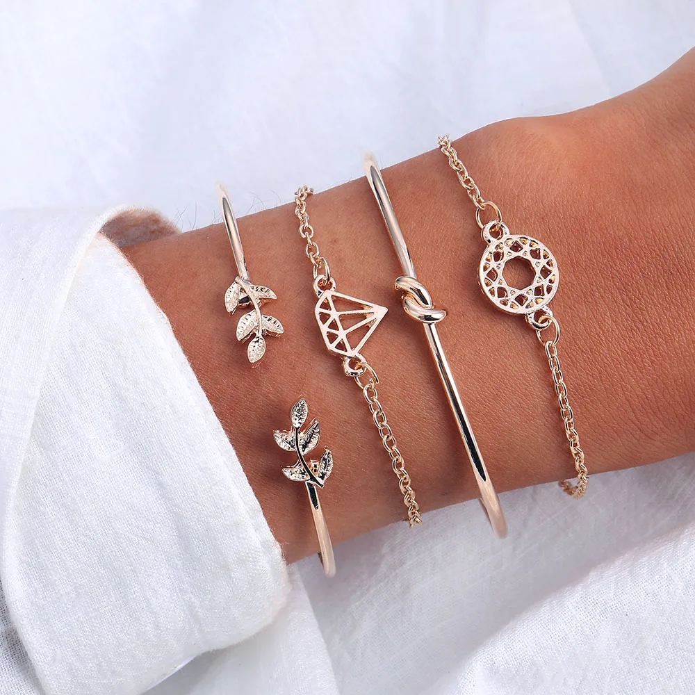 FAMSHIN 4 Pcs/Set Fashion Bohemia Leaf Knot Hand Cuff Link Chain Charm Bracelet Bangle for Women Gold Bracelets Femme Jewelry
FAMSHIN 4 Pcs/Set Fashion Bohemia Leaf Knot Hand Cuff Link Chain Charm Bracelet Bangle for Women Gold Bracelets Femme Jewelry