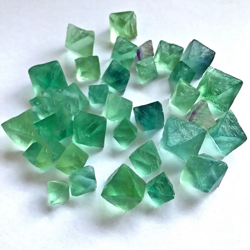 1pcs Natural Octahedral Colorful Fluorite Raw Gemstone Ornament Green Purple Stone Walking Stick Cane Decoration 2 Sizes
1pcs Natural Octahedral Colorful Fluorite Raw Gemstone Ornament Green Purple Stone Walking Stick Cane Decoration 2 Sizes