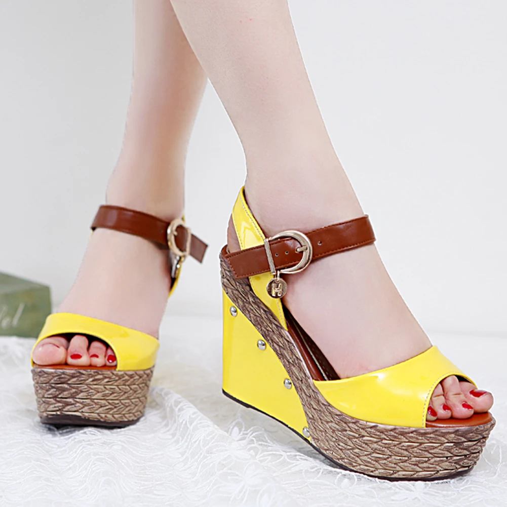 SARAIRIS Leisure Wedges Shoes Women 2019 Summer Sandals Elegant Party Platform High Heels Shoes Woman
SARAIRIS Leisure Wedges Shoes Women 2019 Summer Sandals Elegant Party Platform High Heels Shoes Woman