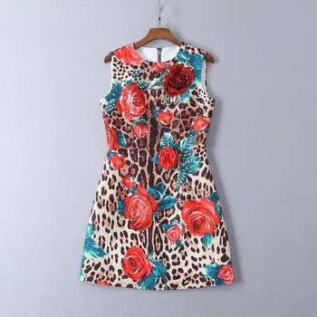 European and American women's spring 2019 new style sleeveless Sequined flower embroidery Leopard print rose jacquard dress
European and American women's spring 2019 new style sleeveless Sequined flower embroidery Leopard print rose jacquard dress