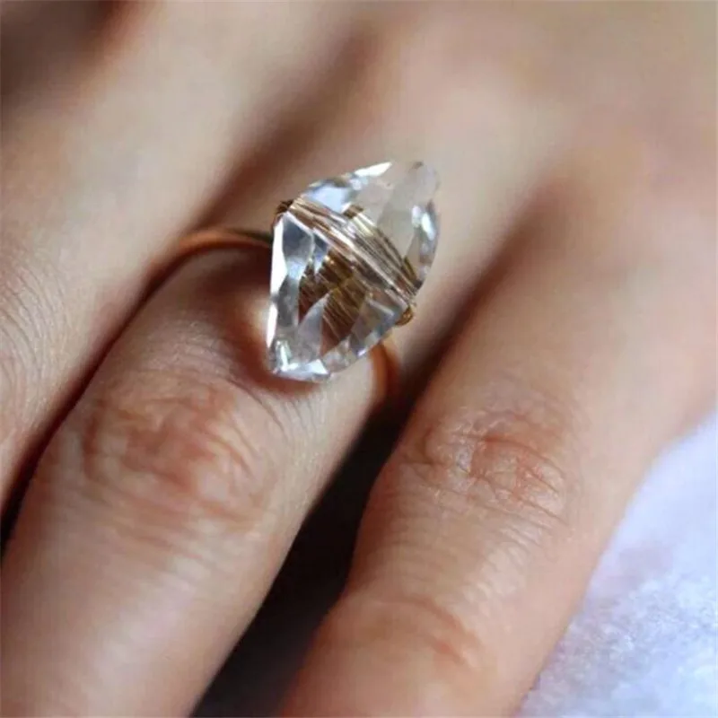 GIVVLLRY Irregular Crystal Stone Rings Fashion Knuckle Jewelry Bohemian Vintage Geometric Natural Stone Midi Rings for Women
GIVVLLRY Irregular Crystal Stone Rings Fashion Knuckle Jewelry Bohemian Vintage Geometric Natural Stone Midi Rings for Women