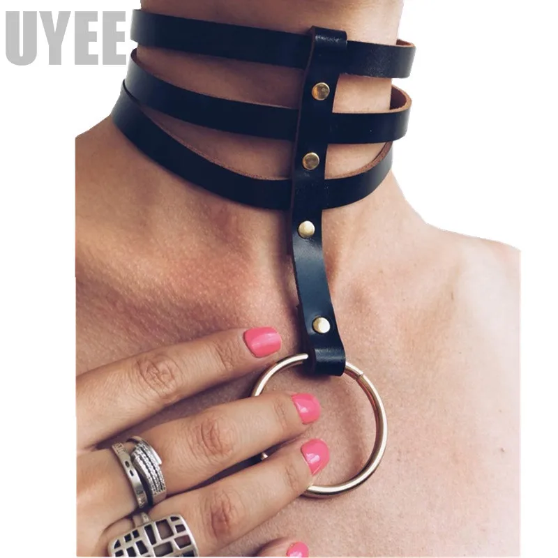 Порно нәжістің аяғына отырды