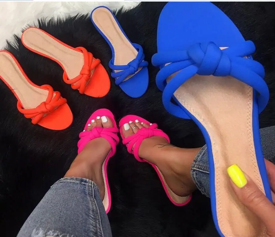 2019 summer Europe and the United States new designer comfort versatile candy color flat slippers
2019 summer Europe and the United States new designer comfort versatile candy color flat slippers