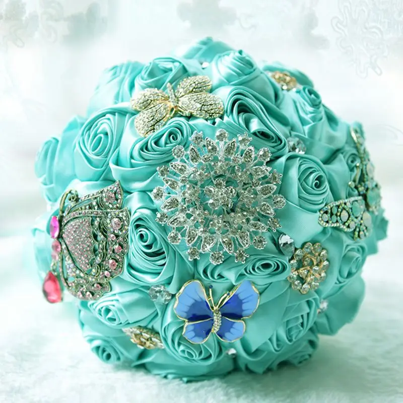 Vintage Luxury Glitter Rhinestone Butterfly Brooch Artificial Roses Flower Bridal Bridesmaid Bouquet Wedding Decoration Gift
Vintage Luxury Glitter Rhinestone Butterfly Brooch Artificial Roses Flower Bridal Bridesmaid Bouquet Wedding Decoration Gift